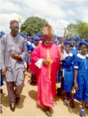Bishop Avenya visits Notre Dame, Mkar